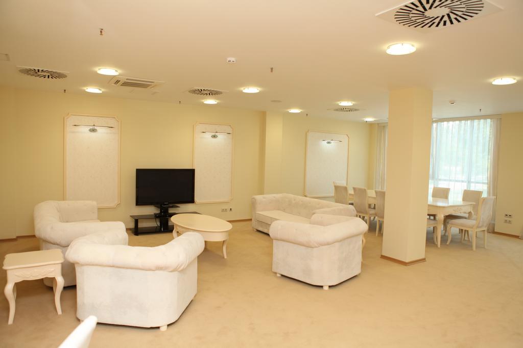 Arena Hotel Kur Mingəçevir Buitenkant foto