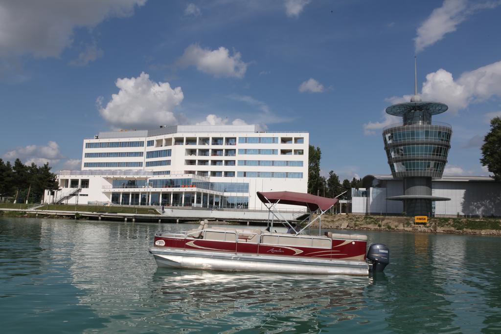Arena Hotel Kur Mingəçevir Buitenkant foto